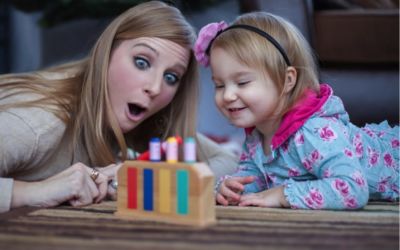 学生坐在游戏,学生互动与学习体验的奥秘